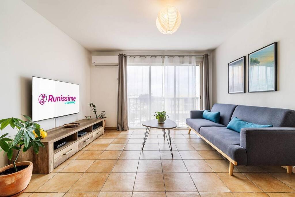 Jade - Appt 2 Chb - 4 Personnes - A 200 M Du Lagon De Saint-Pierre - Residence Avec Belle Piscine Et Parking Prive - Sur Le Front De Mer Et A 2 Pas Du Centre-Ville De St-Pierre Exteriör bild